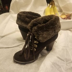 Indigo by Clark's Brown Lace Up Suede Ankle Booties with Faux Fur